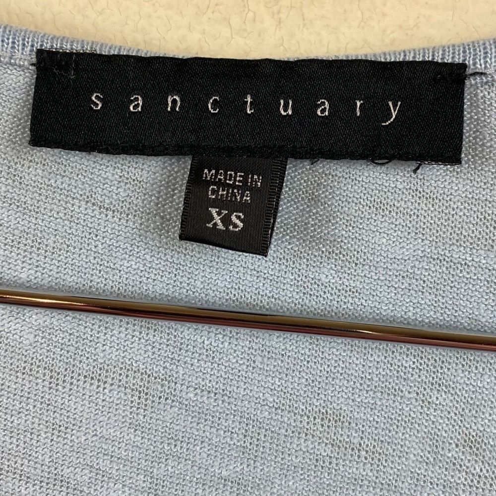 Sanctuary} Split Neck Layered Look Blue - Picture 4 of 7